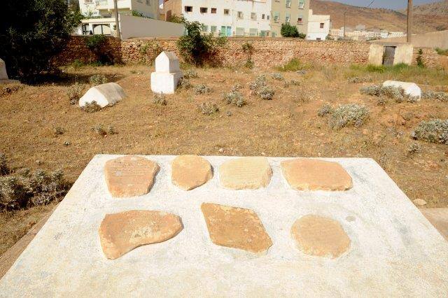 maroc sefrou cimetiere juif pierres recup partie ancienne cenotaphe ZBL 1909 (76)